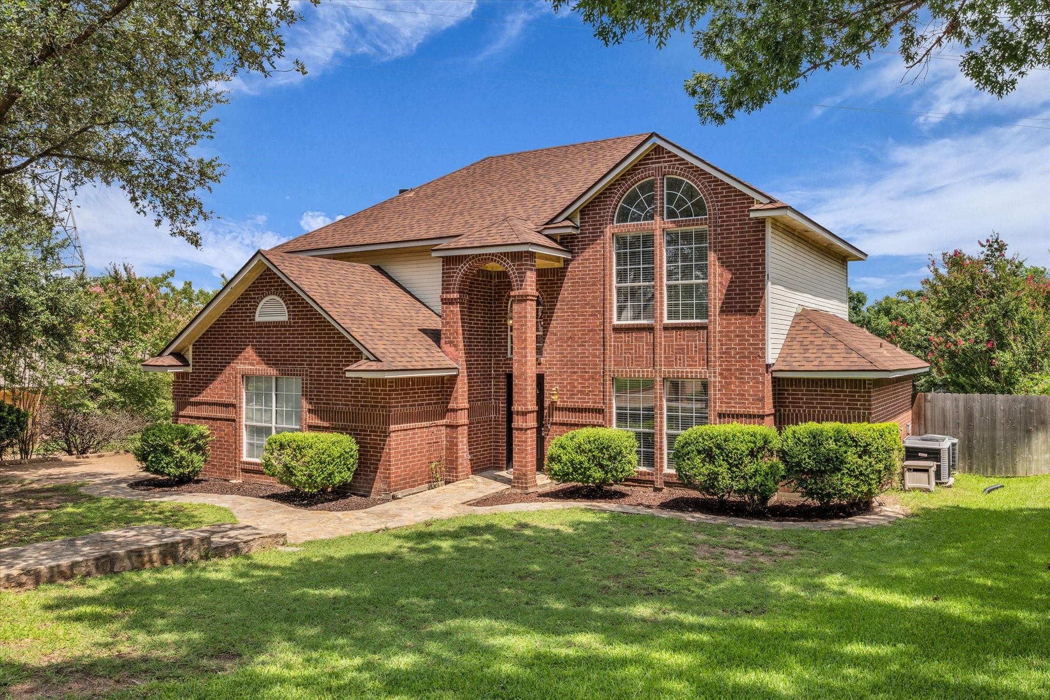 4218 Green Oak Drive