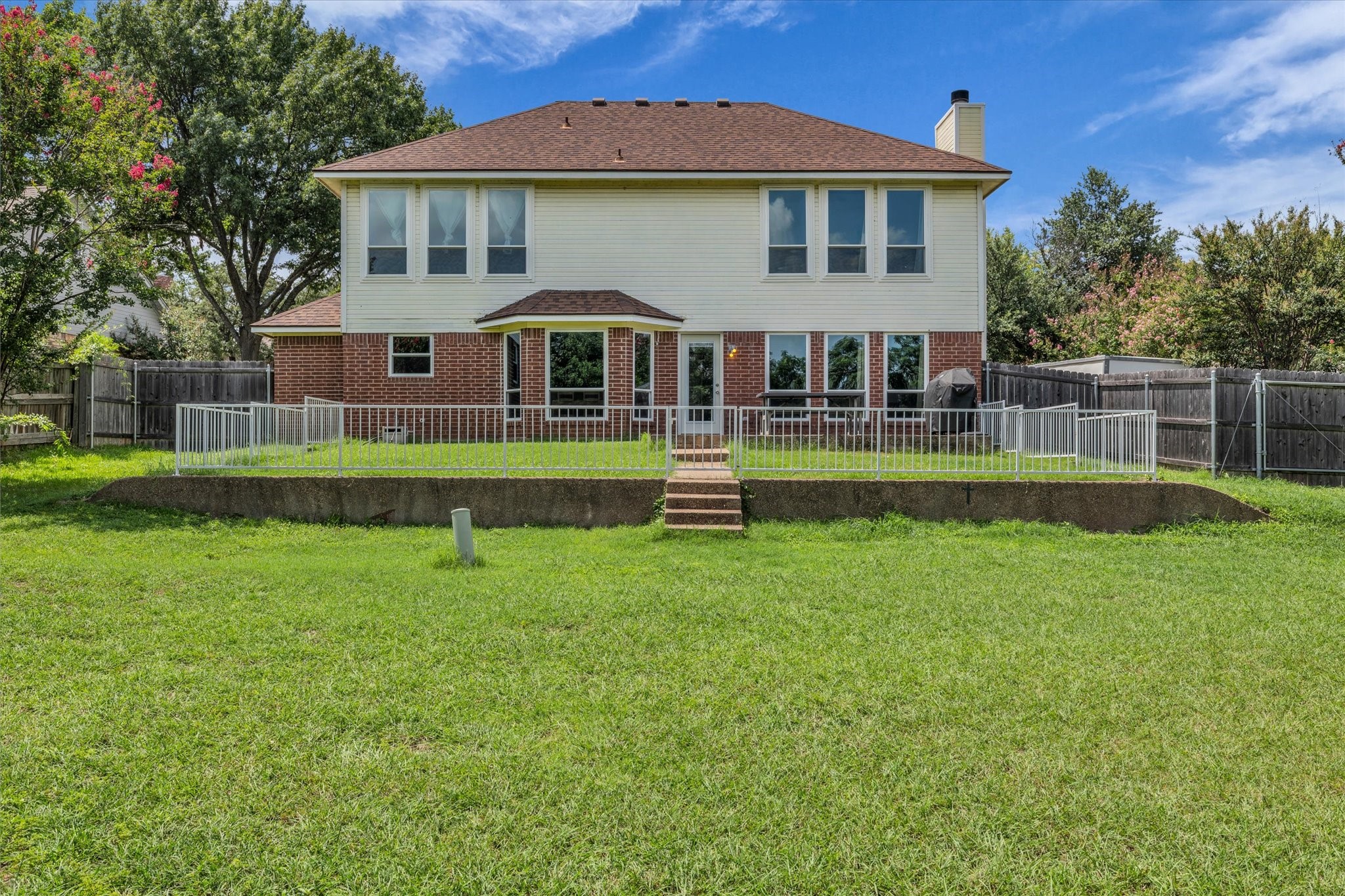 4218 Green Oak Drive