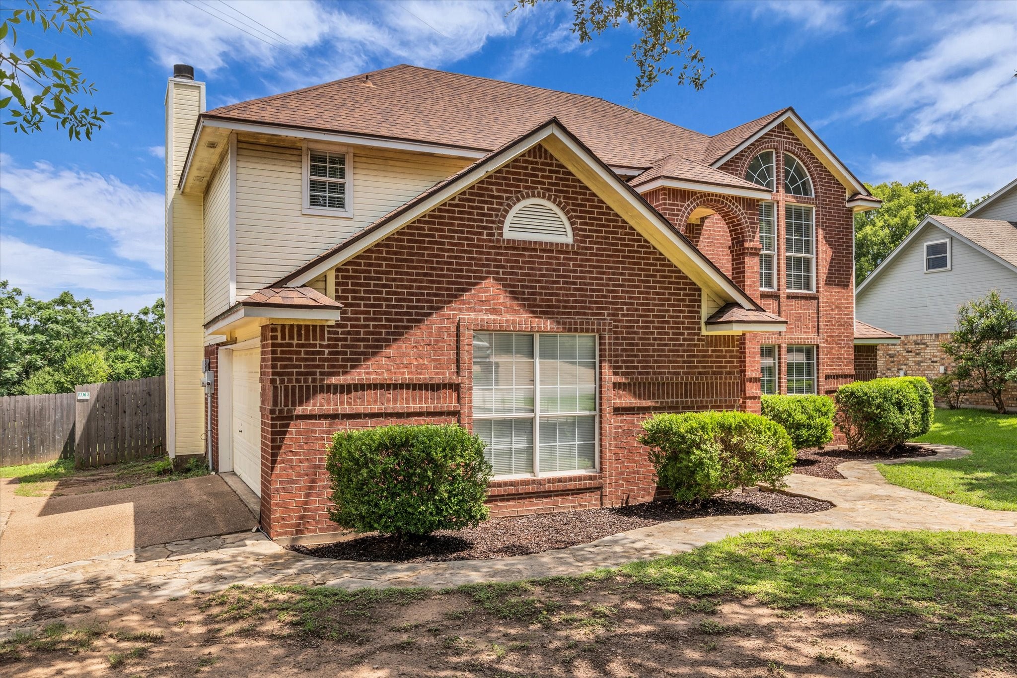 4218 Green Oak Drive