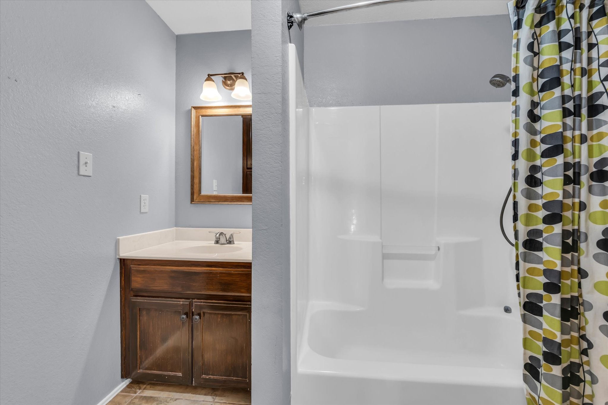 4218 Green Oak Drive