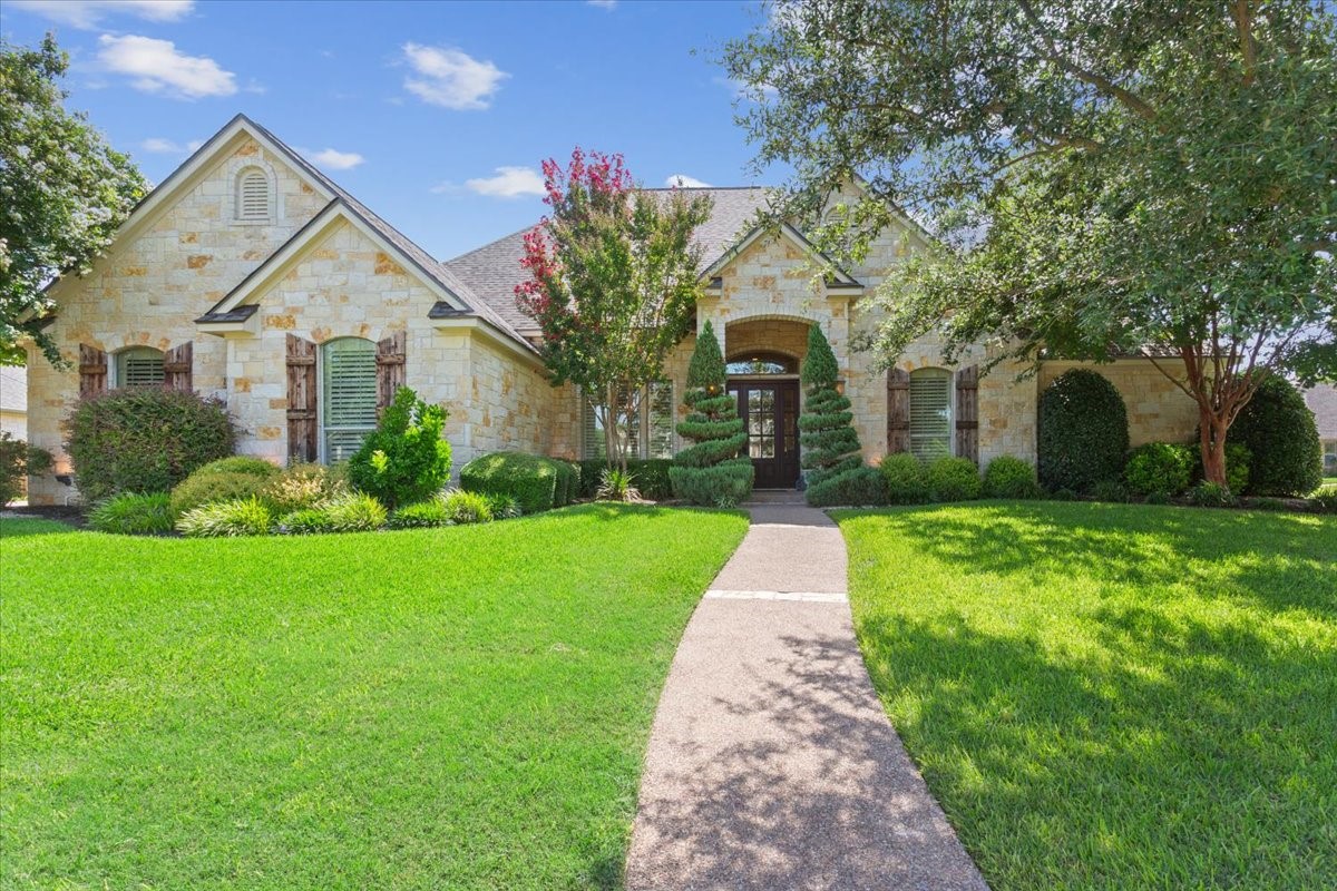 1116 Wessex Drive