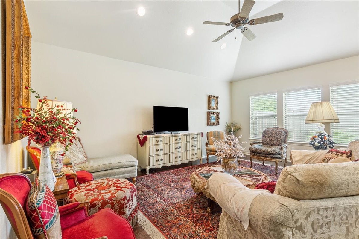 9010 Darby Lane