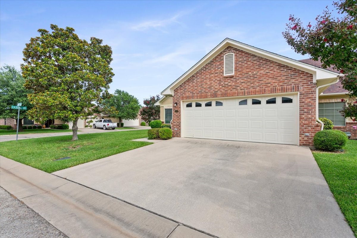 9010 Darby Lane