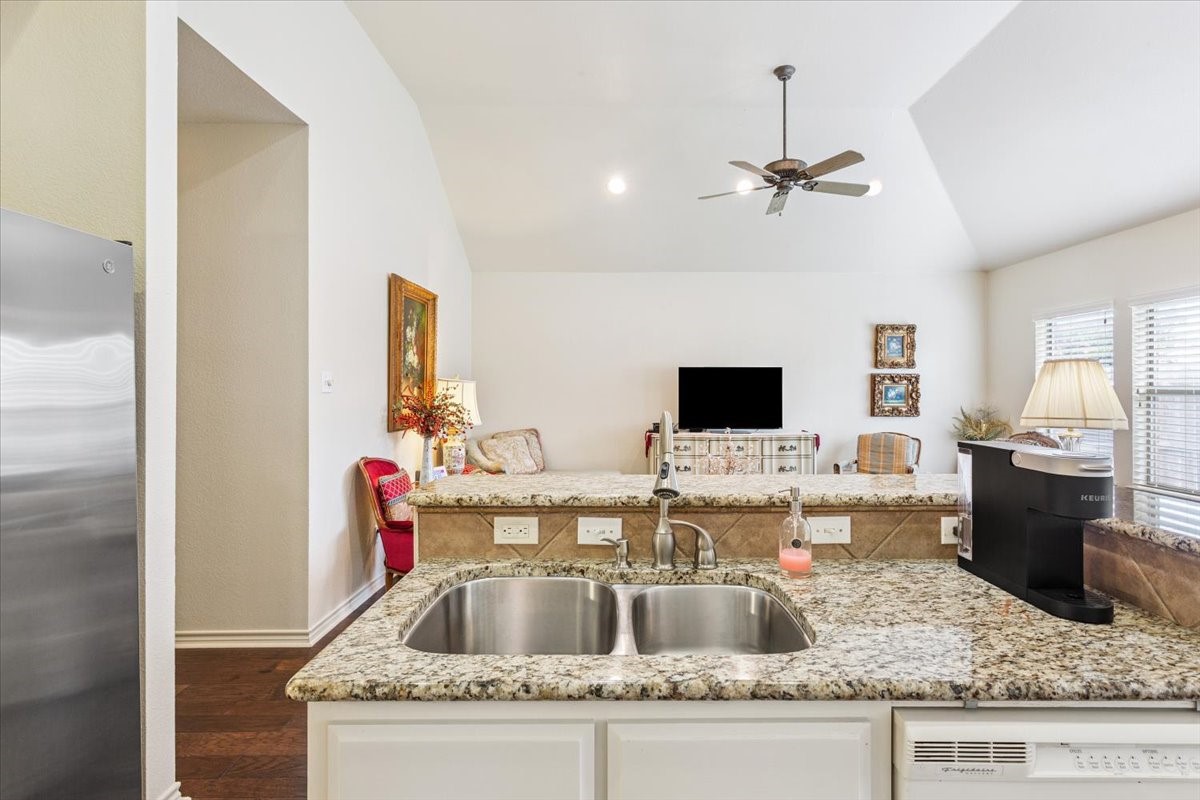 9010 Darby Lane