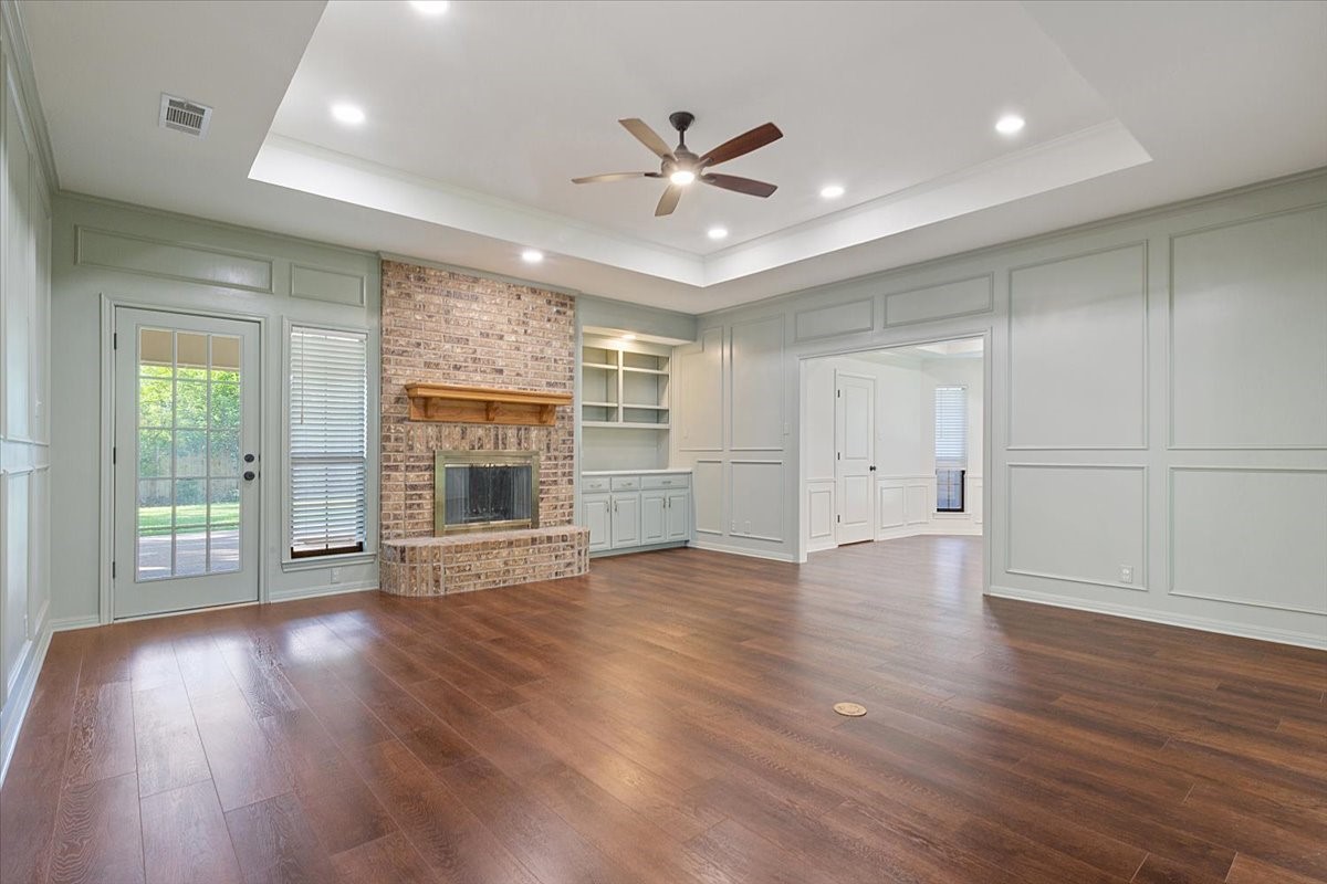 9402 Oak Hill Drive