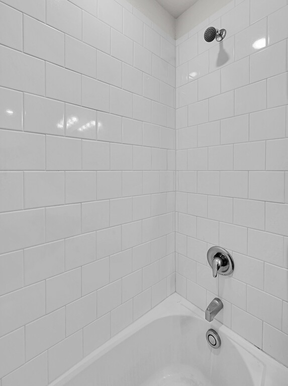 10909 Hollister Lane