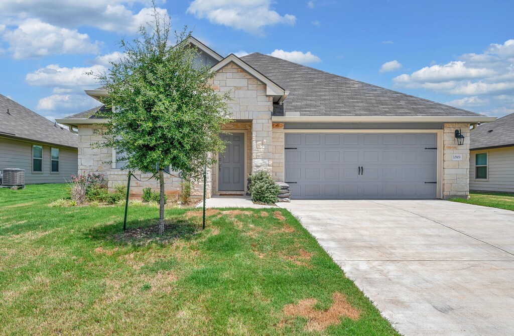10909 Hollister Lane