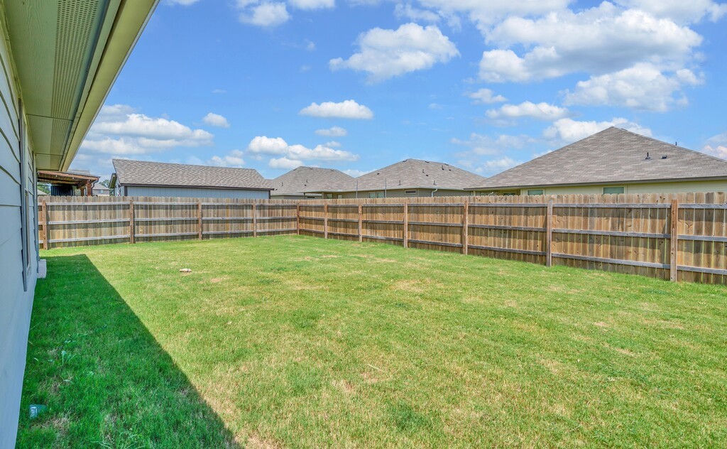 10909 Hollister Lane