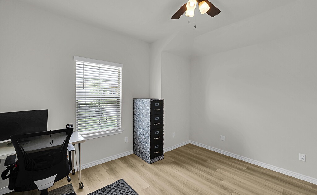 10909 Hollister Lane