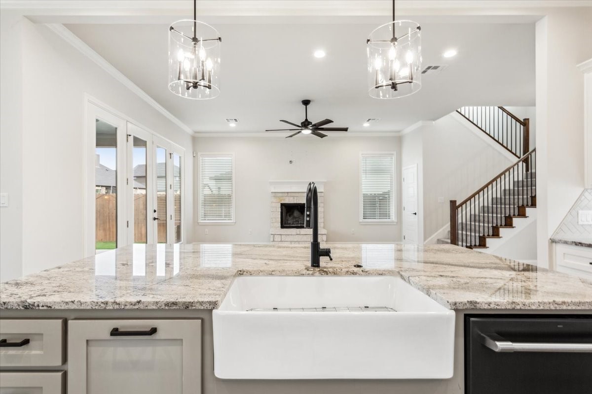 2100 Palafox Drive