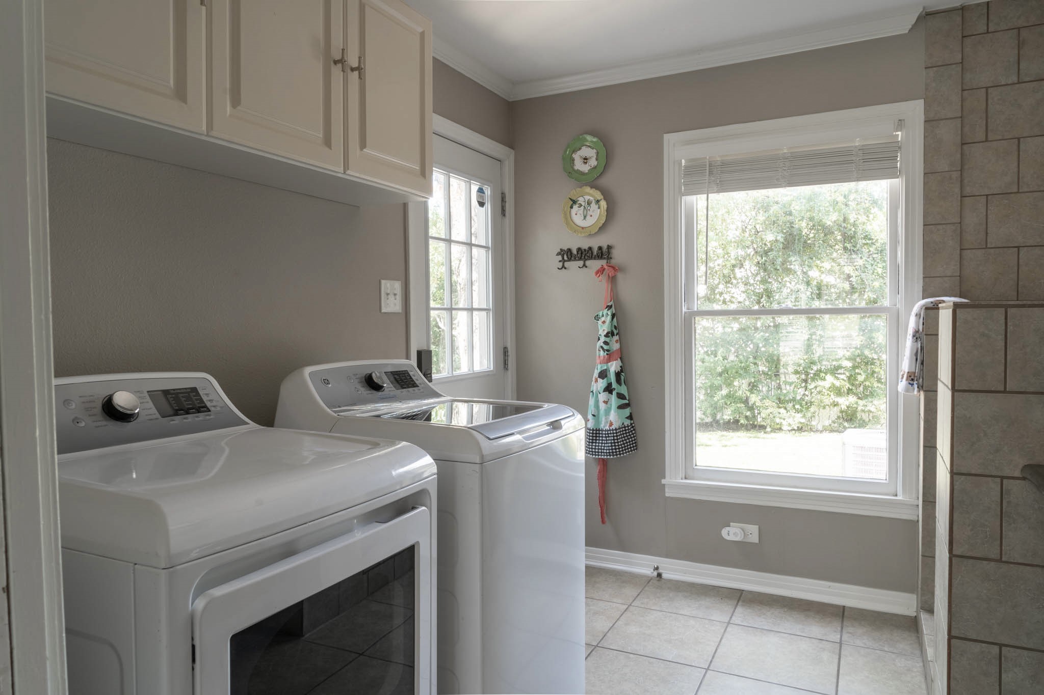 2925 Cumberland Avenue