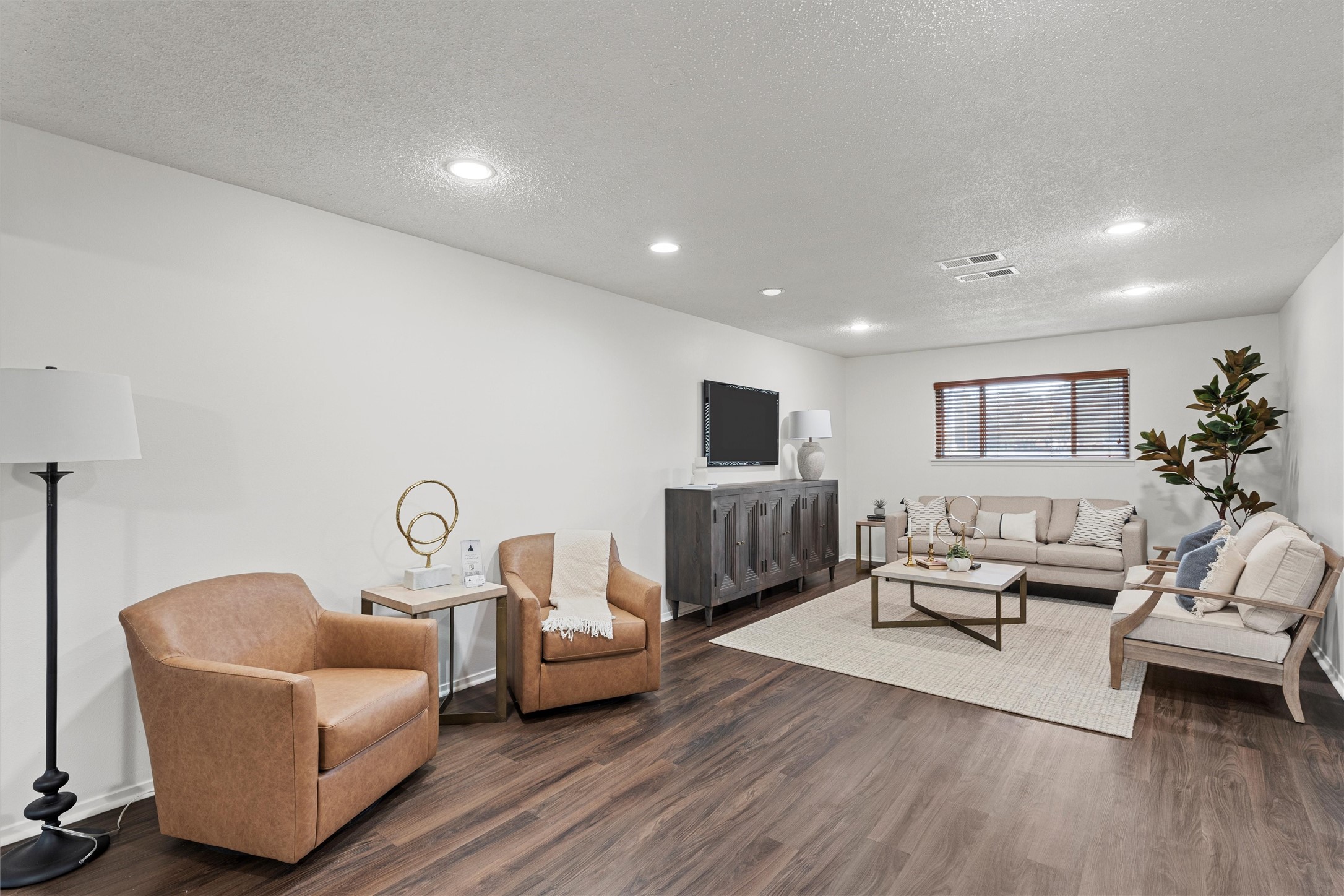 1424 Valeska Drive