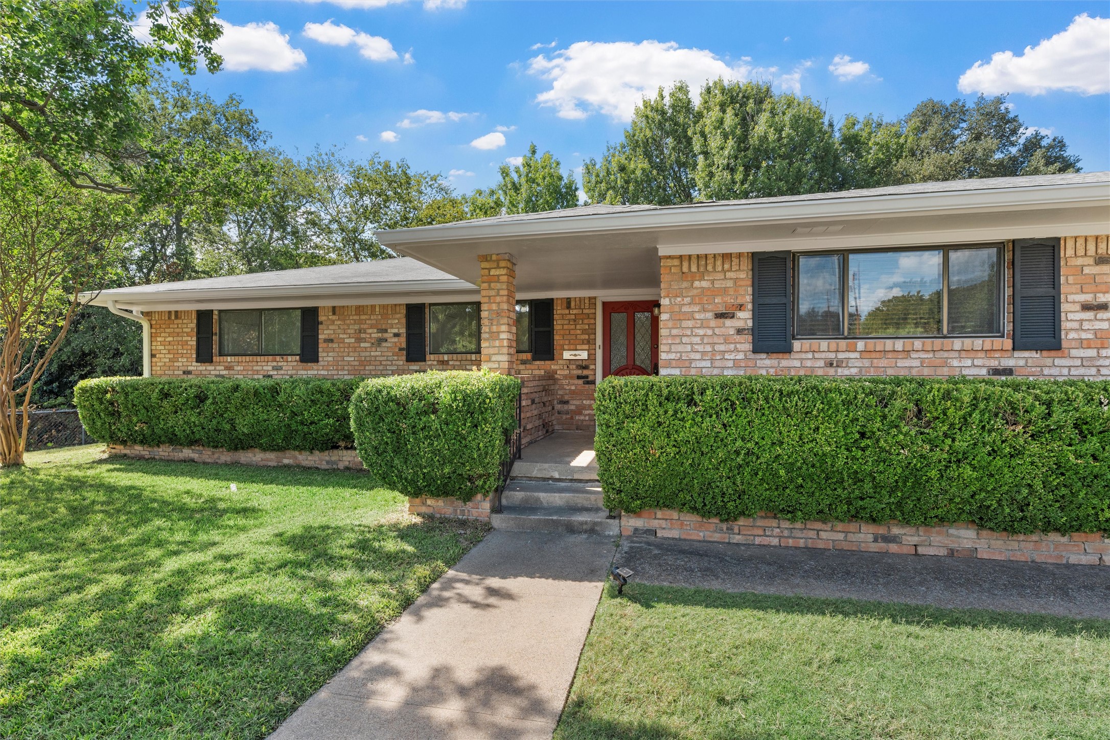 1424 Valeska Drive