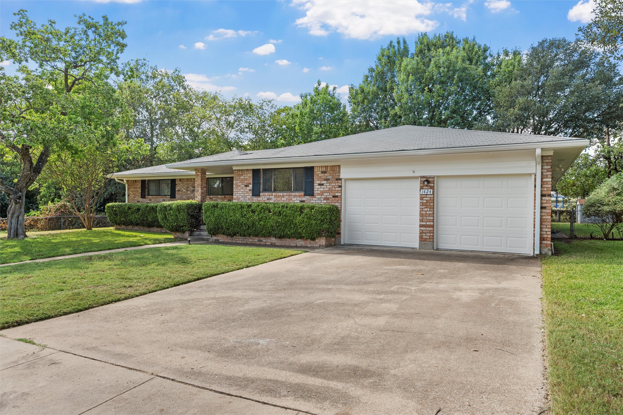 1424 Valeska Drive