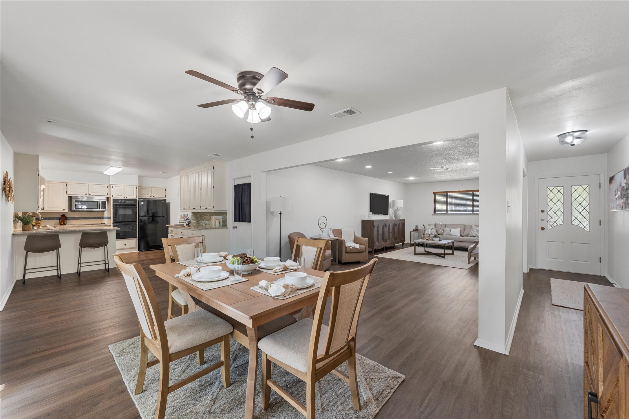 1424 Valeska Drive