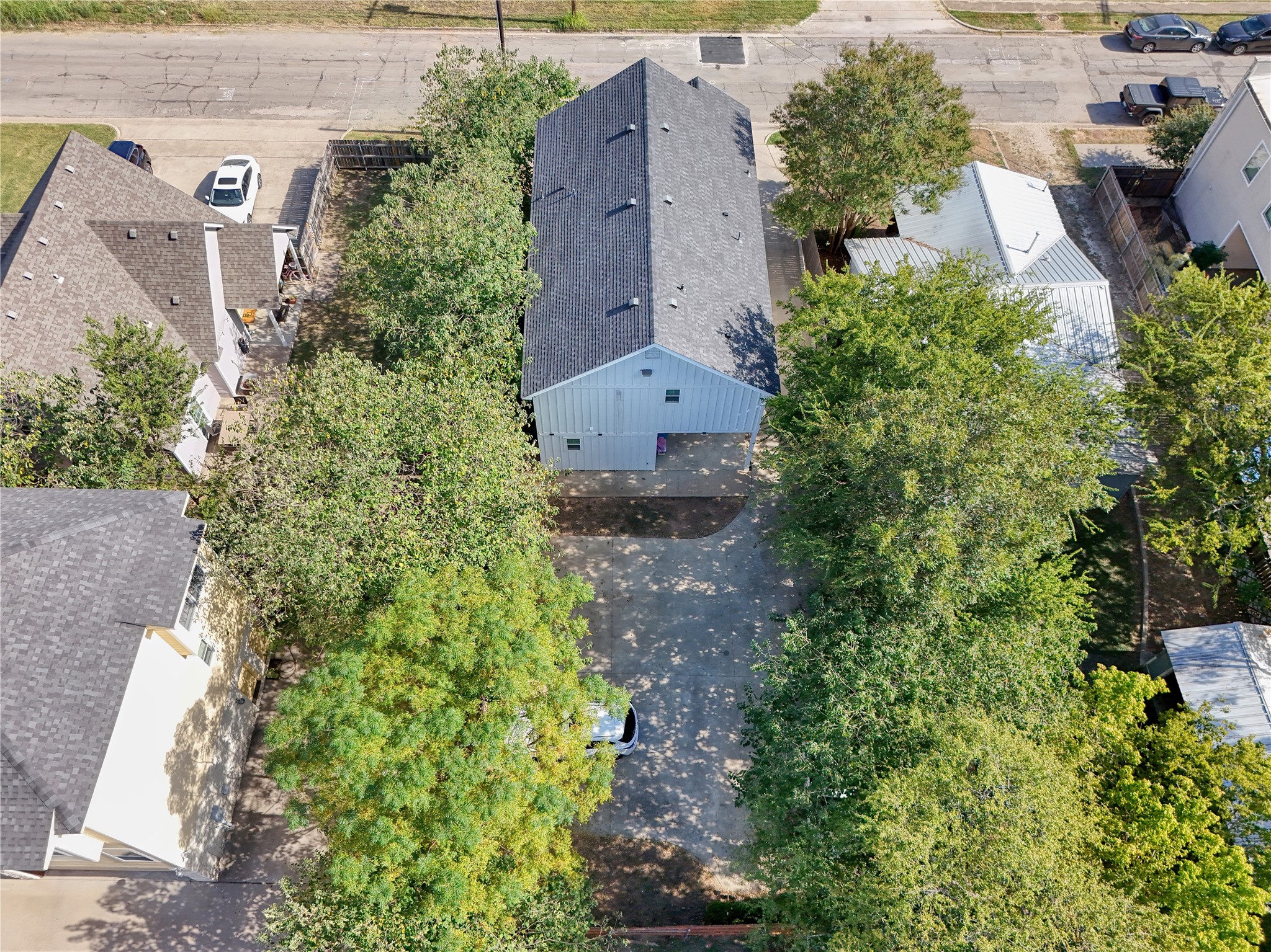 911 Ivy Avenue