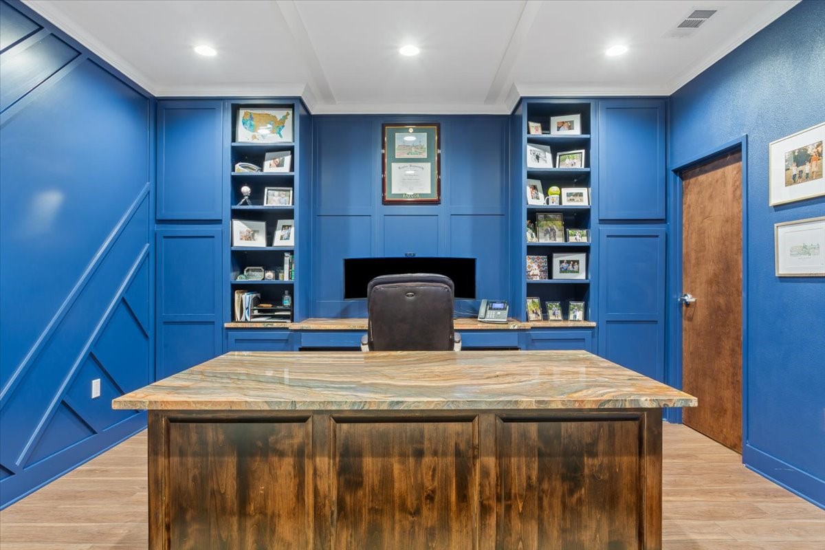 1927 Columbus Avenue