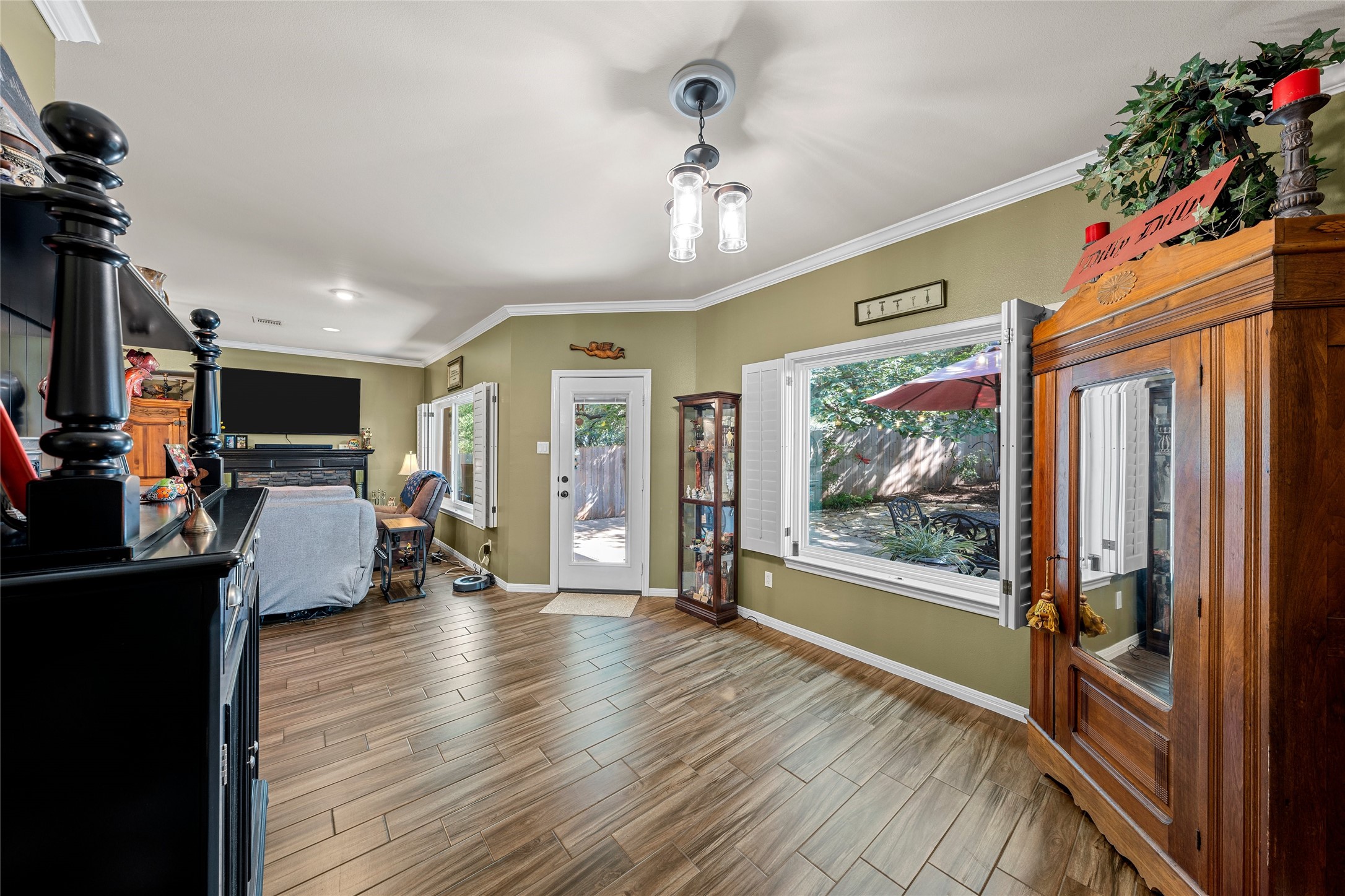 212 Shady Place Drive