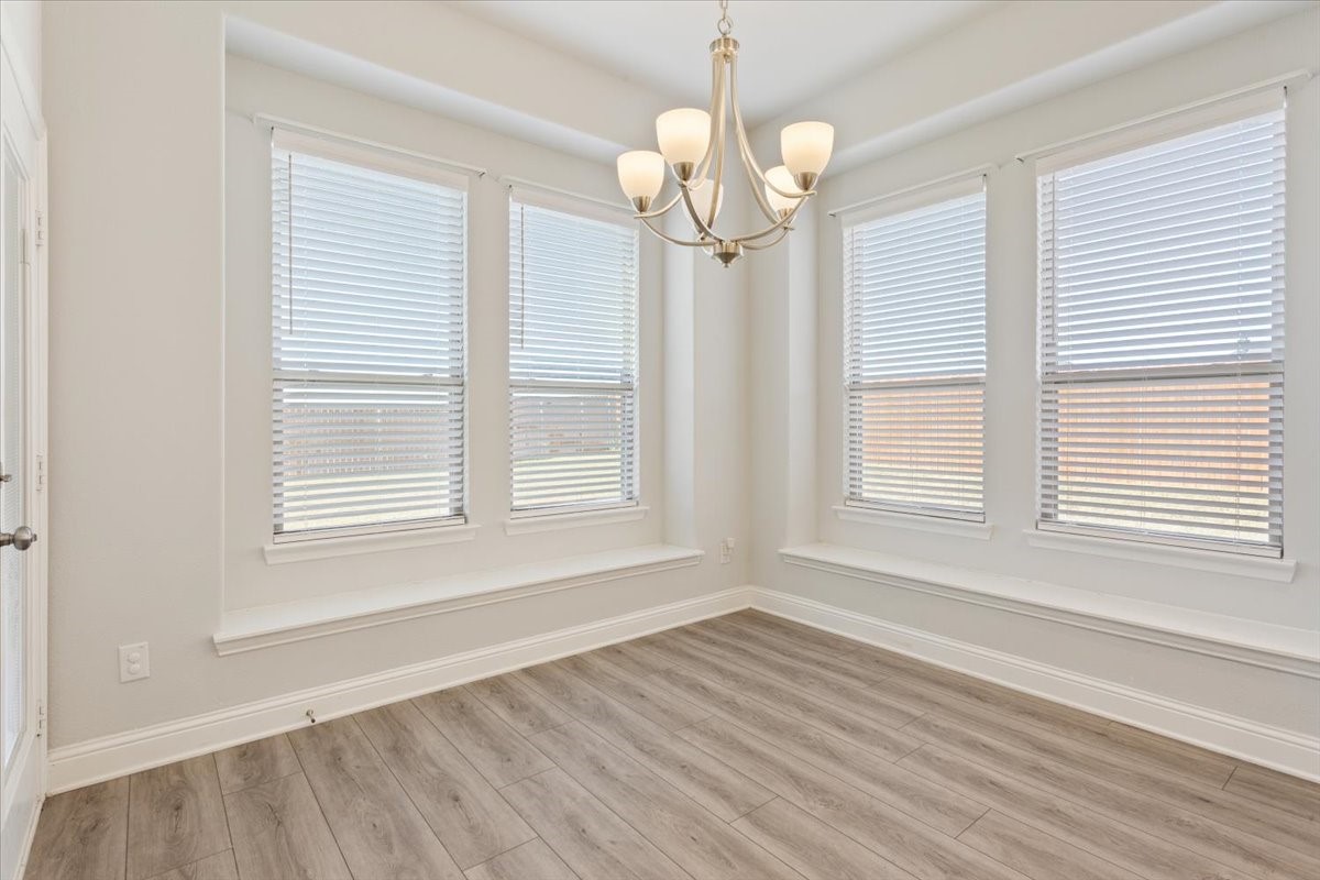 2321 Paddington Way