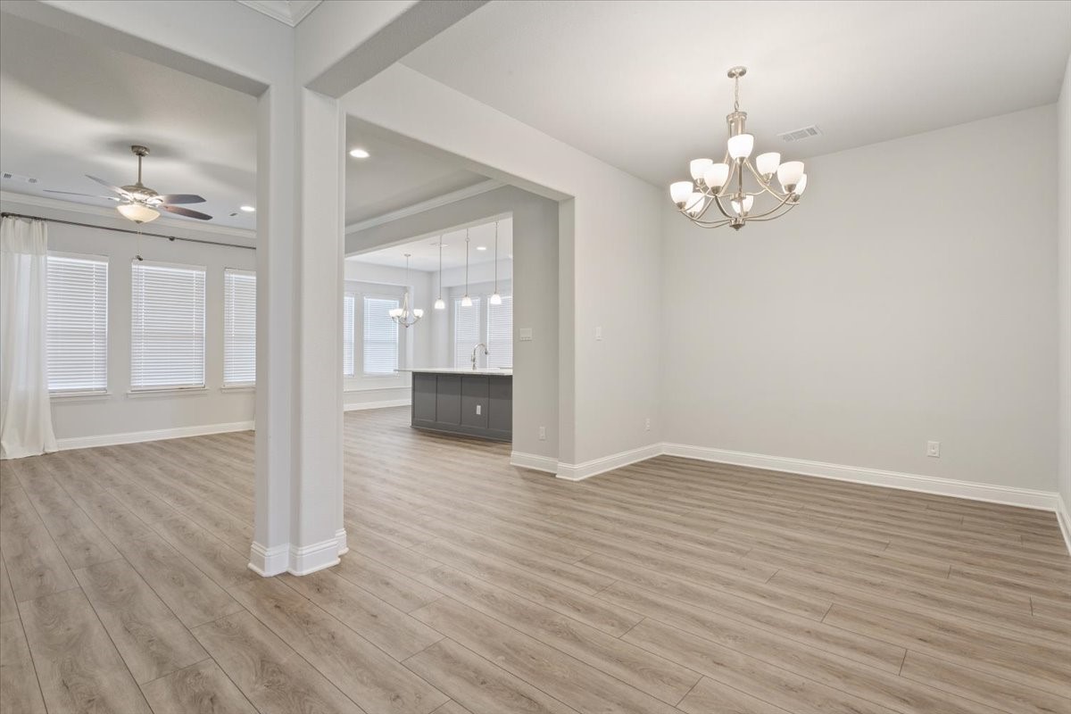 2321 Paddington Way