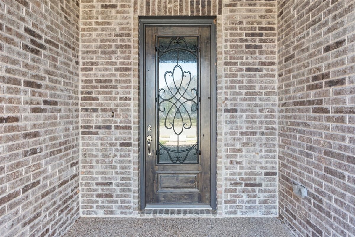 2321 Paddington Way