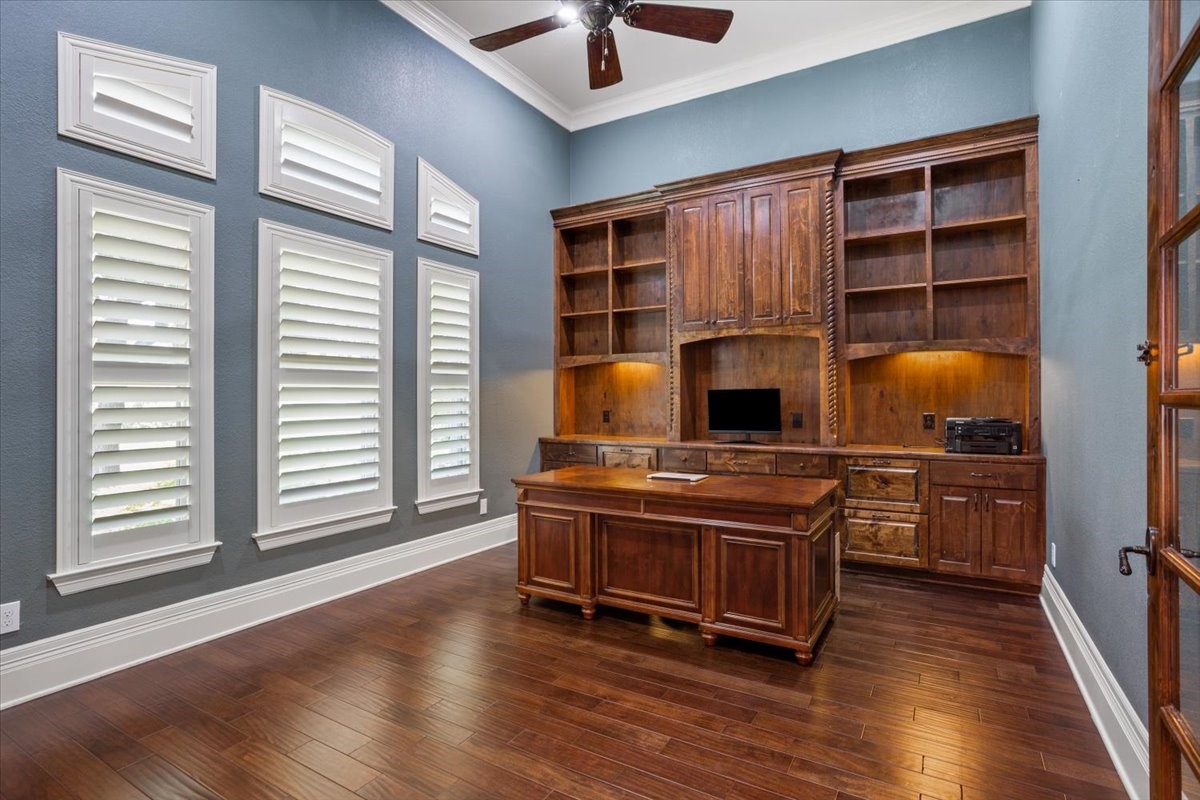 10020 Hidden Bluff