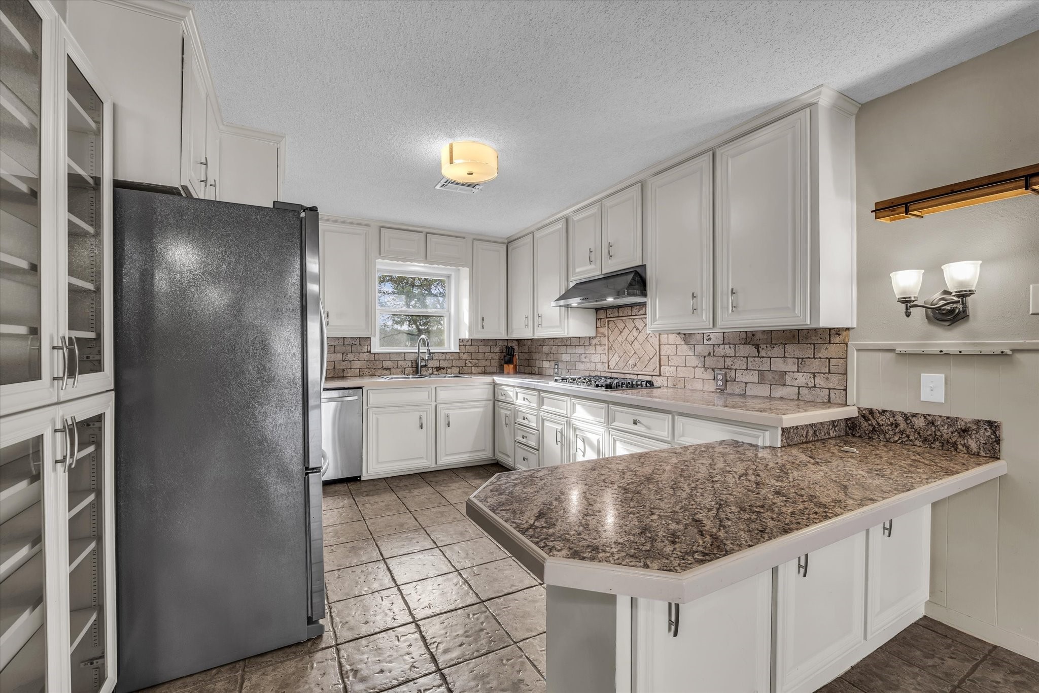 4325 Shady Glen Drive