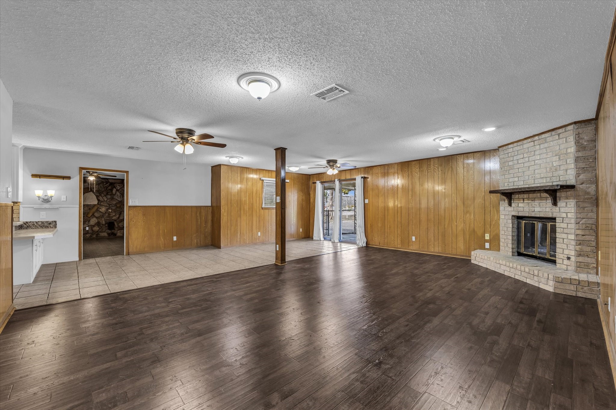 4325 Shady Glen Drive