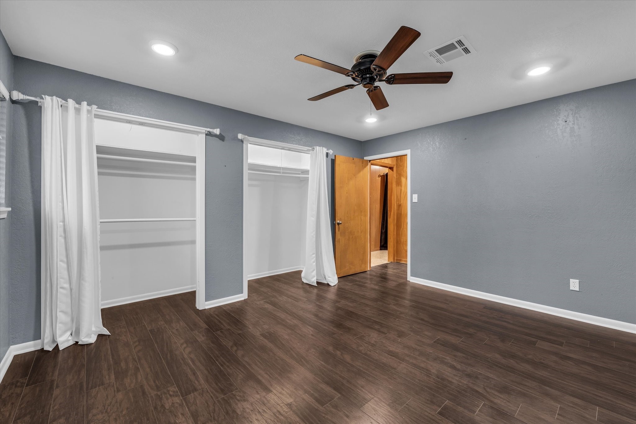 4325 Shady Glen Drive