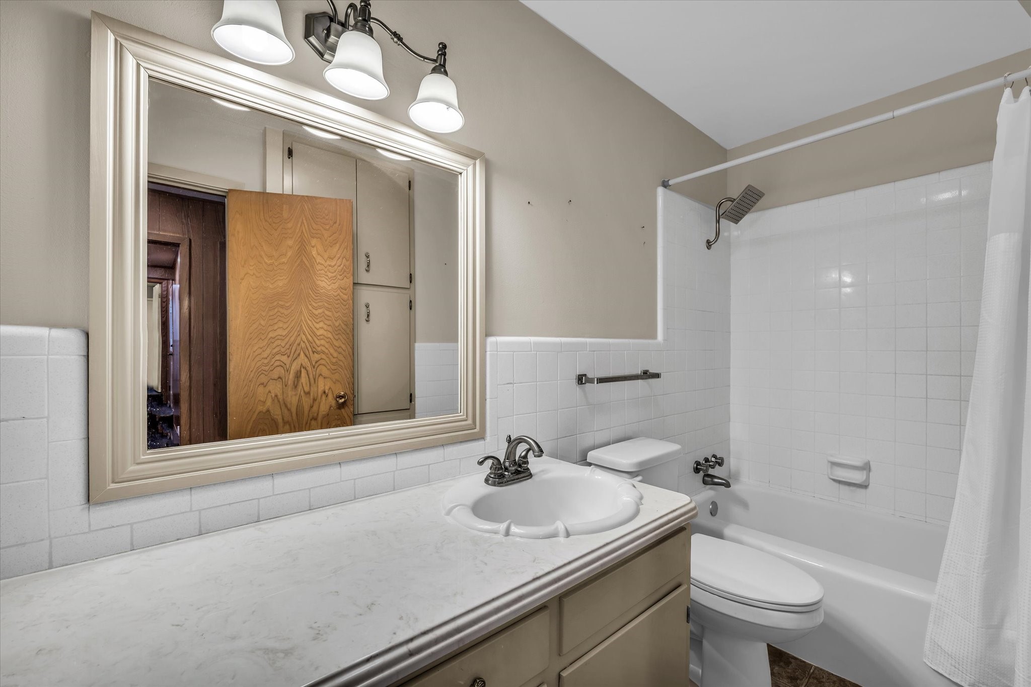 4325 Shady Glen Drive