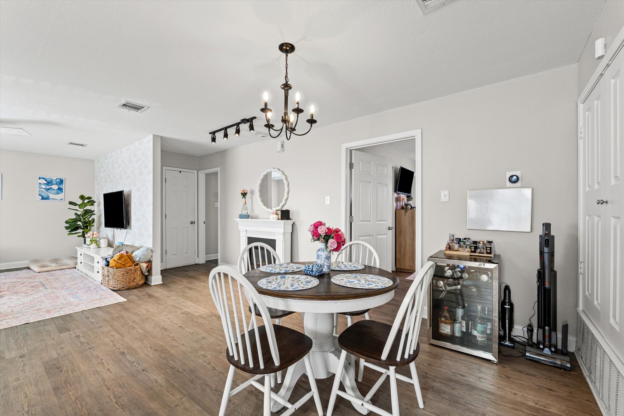 1301 Wood Avenue A & B