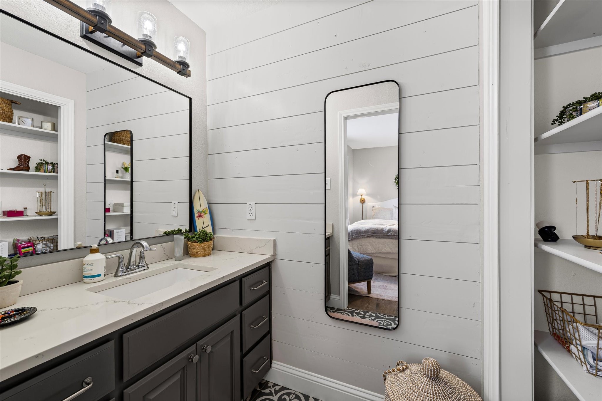 1301 Wood Avenue A & B