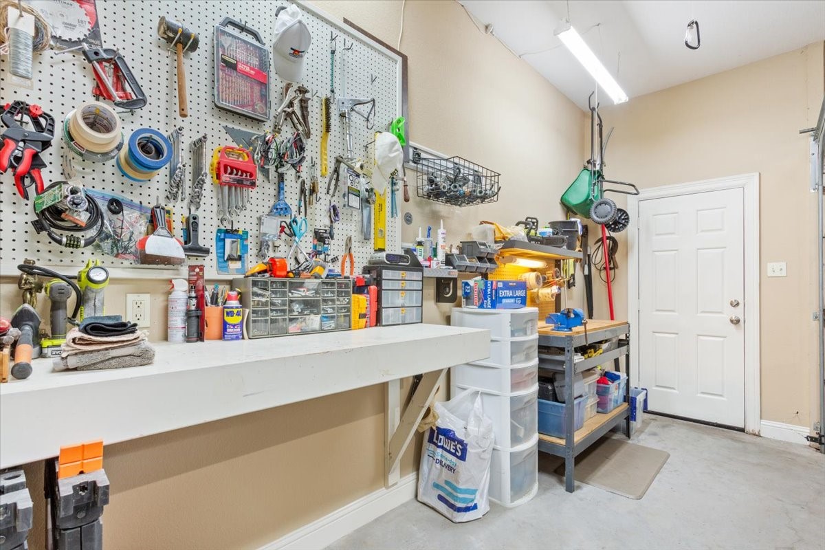 4801 Ridgeview Drive