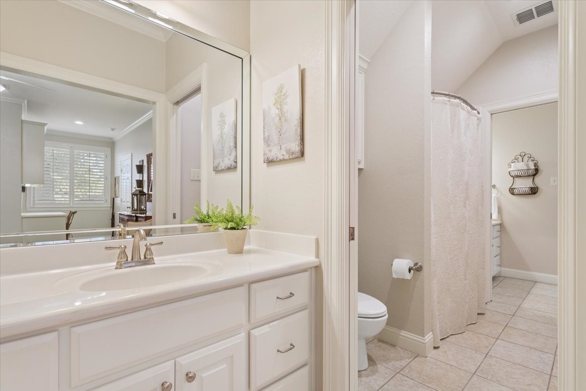 4801 Ridgeview Drive