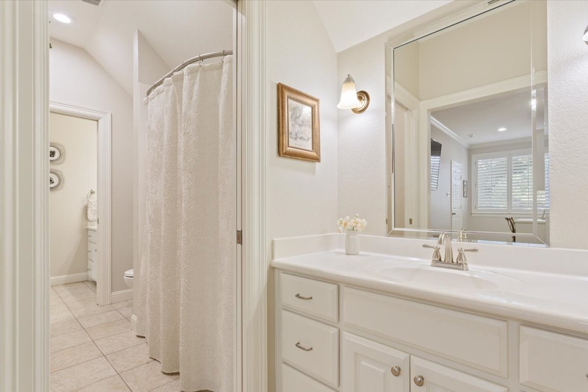 4801 Ridgeview Drive