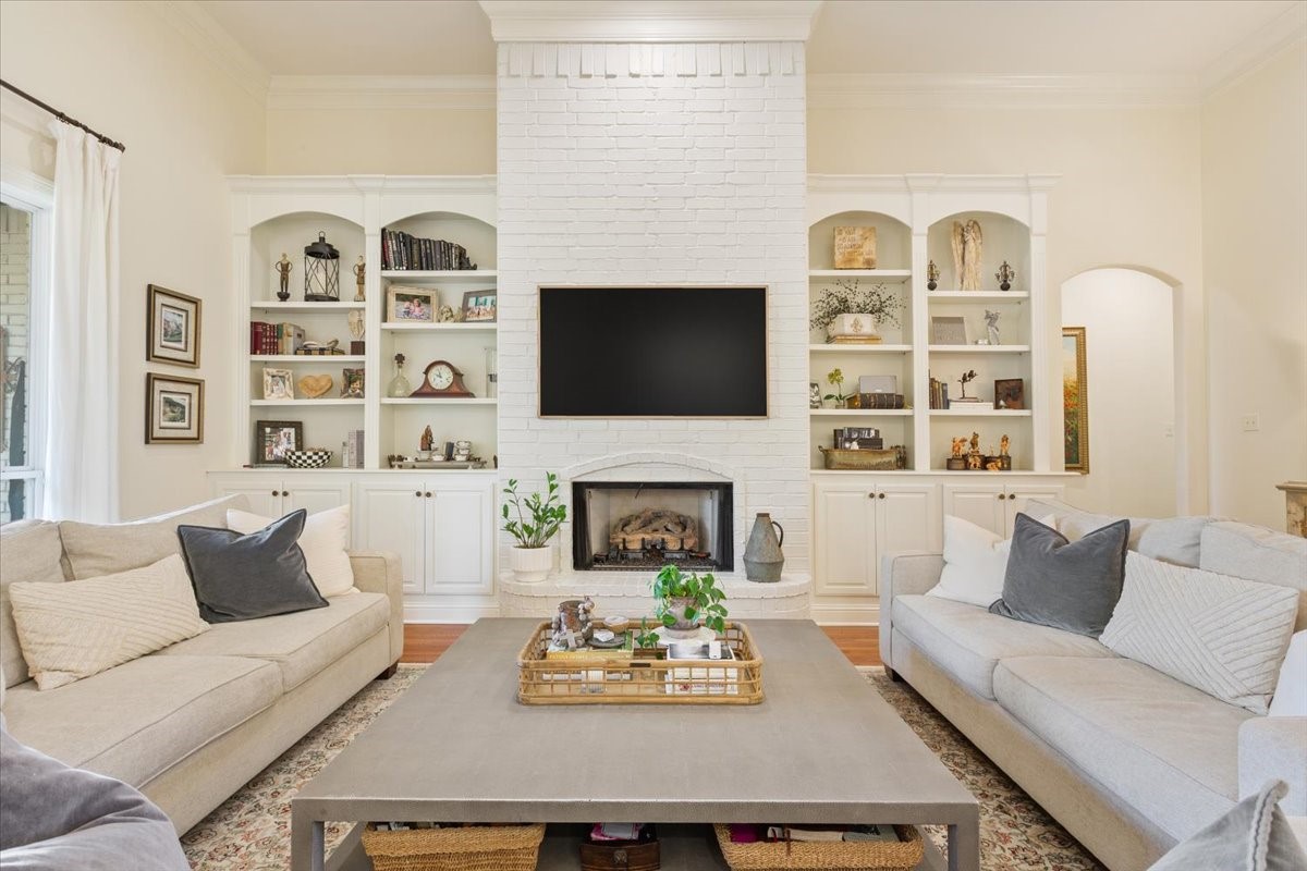 4801 Ridgeview Drive