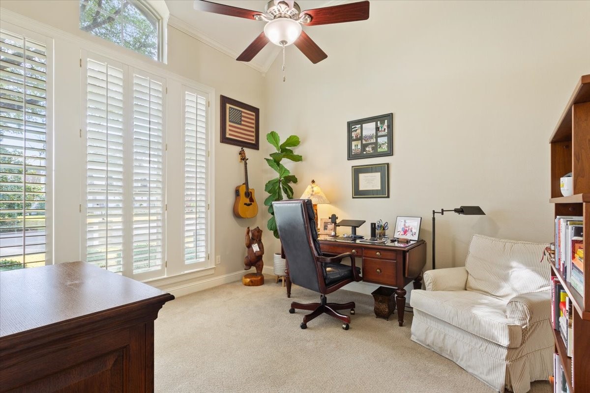 4801 Ridgeview Drive