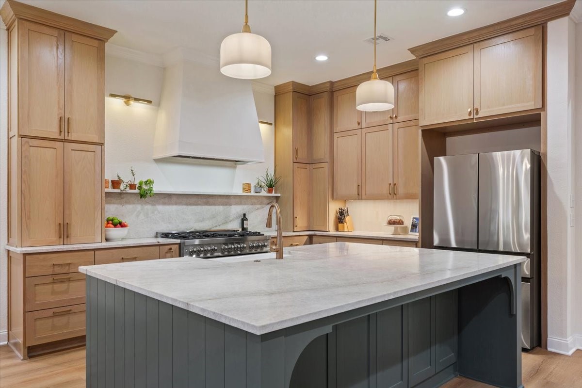 1061 Hidden Valley Court