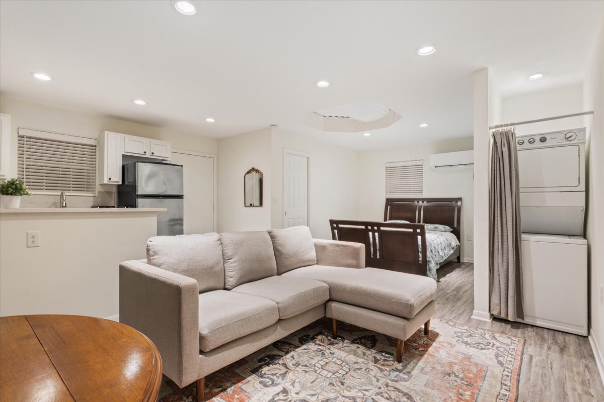 1061 Hidden Valley Court