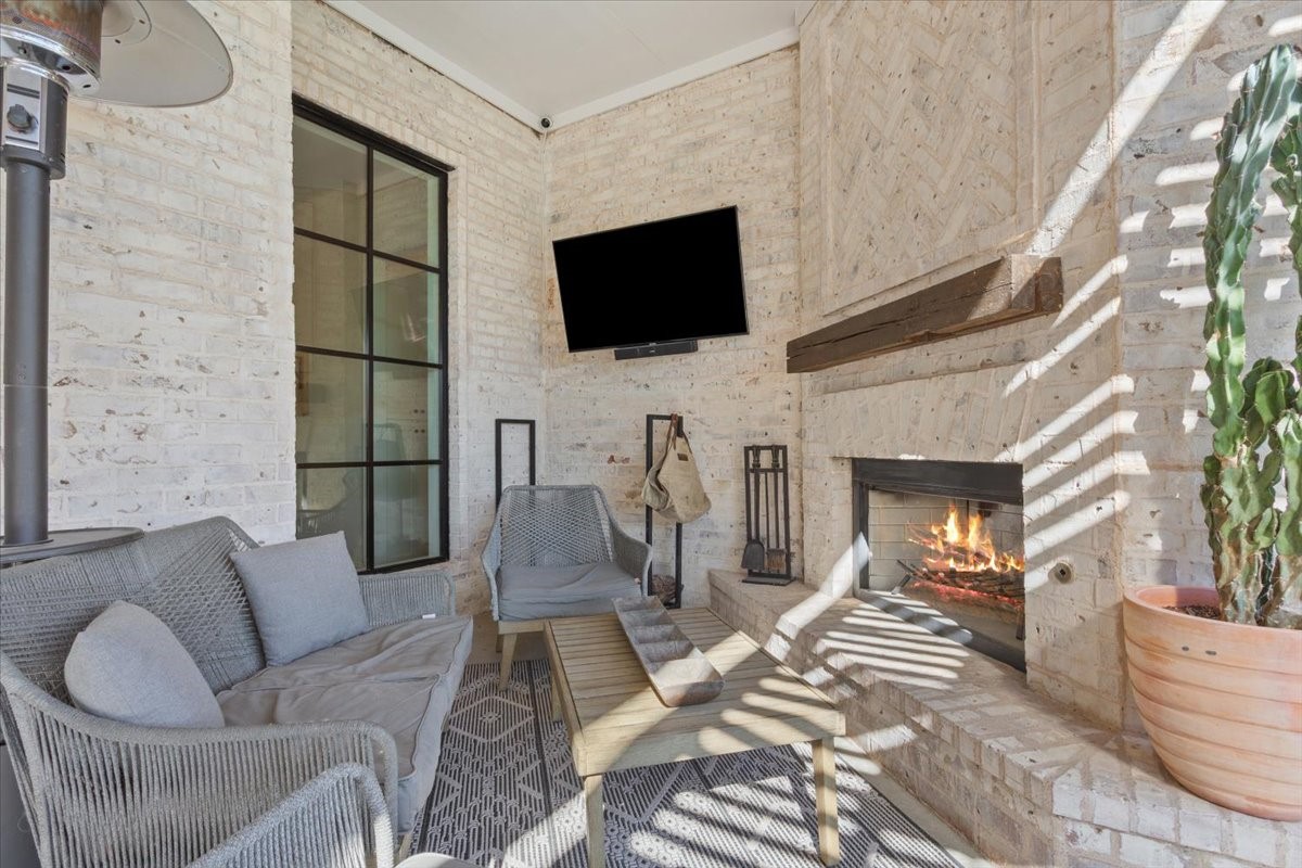 16024 Sorrento Drive
