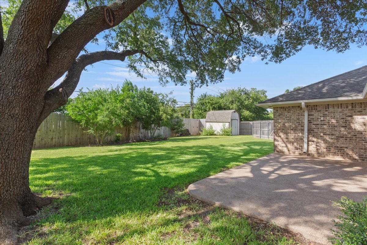 9402 Oak Hill Drive