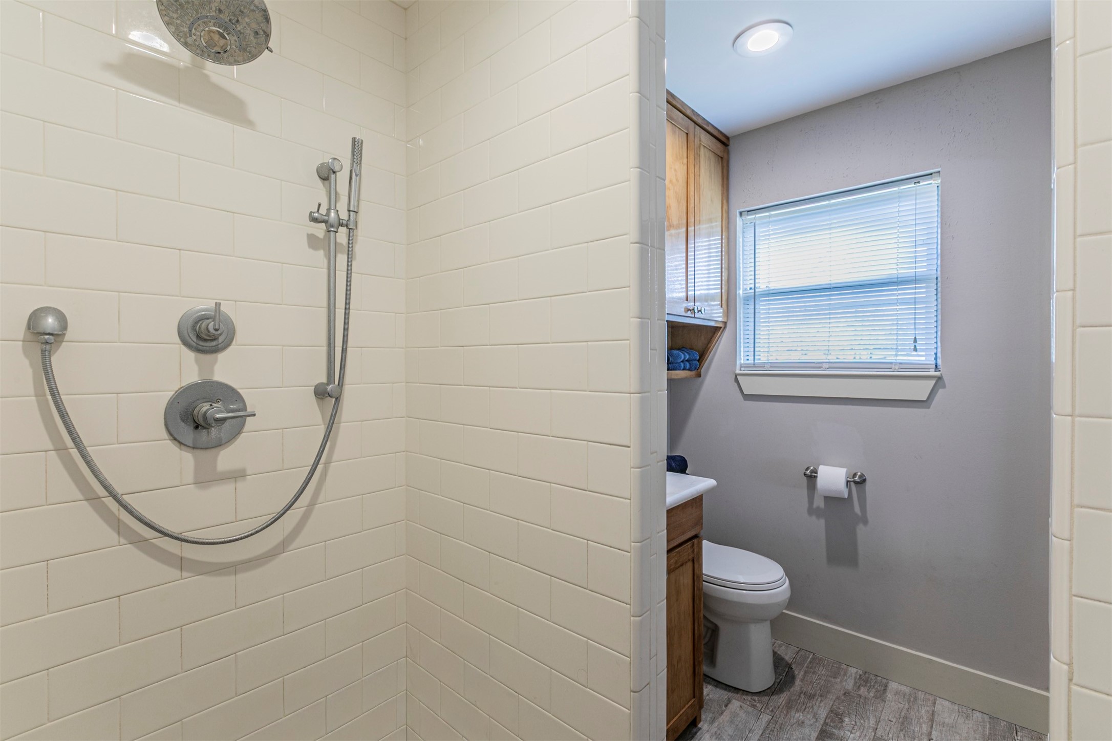 2200 Hermanson Drive