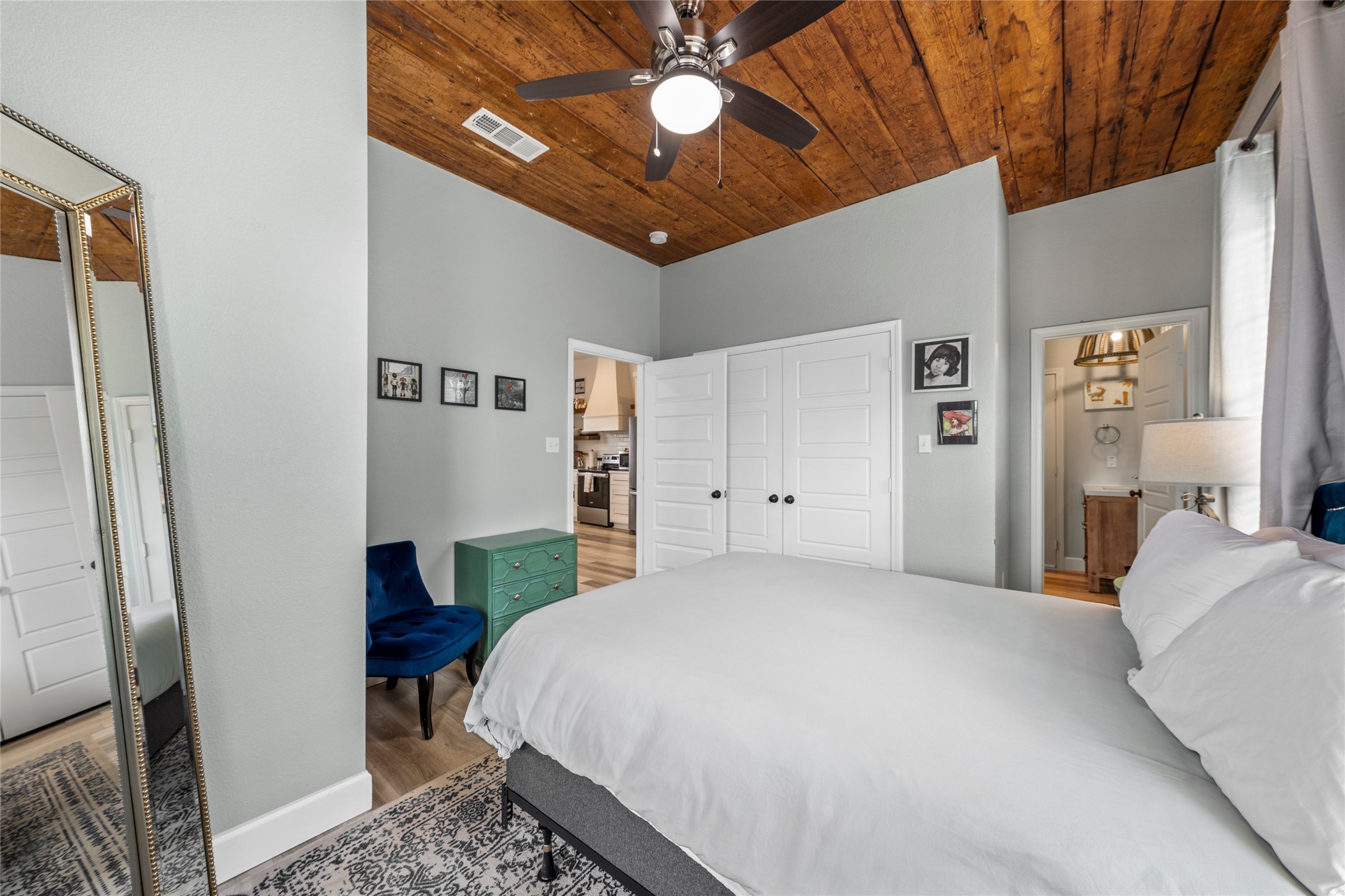 706 S 9th Street