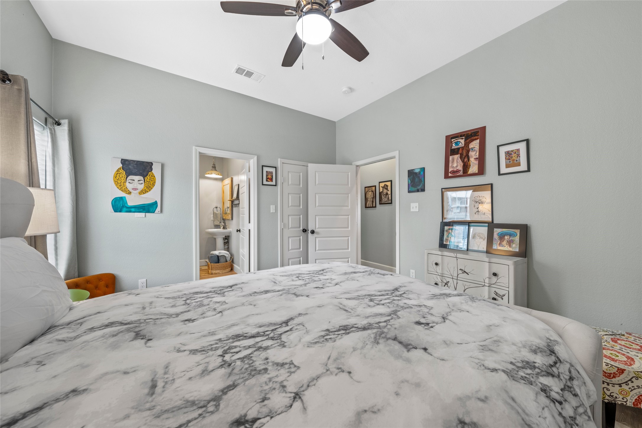 706 S 9th Street