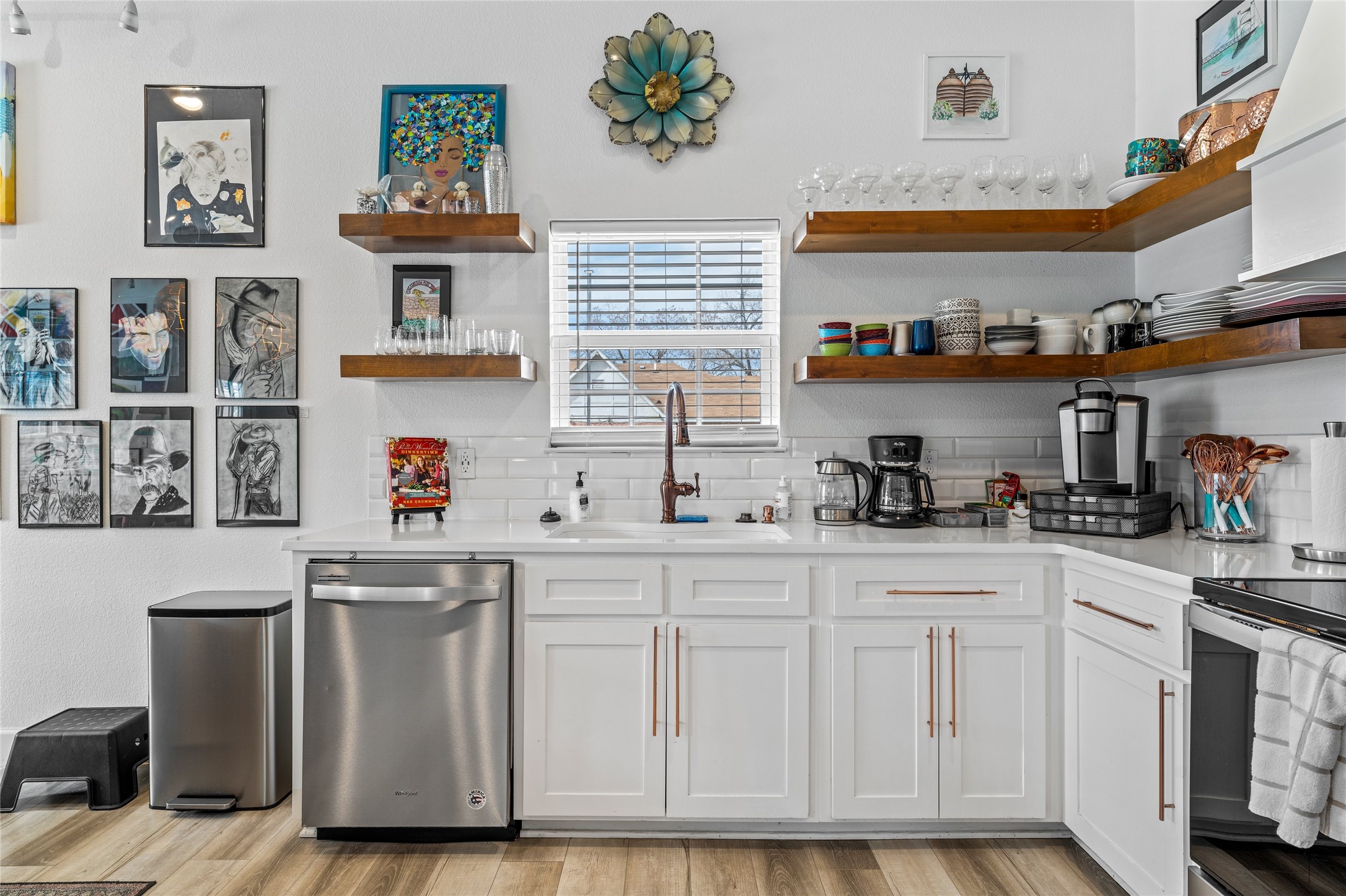 706 S 9th Street