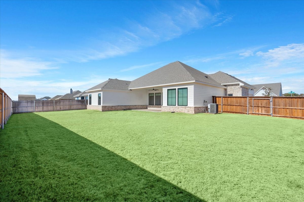 800 Forward Pass Drive