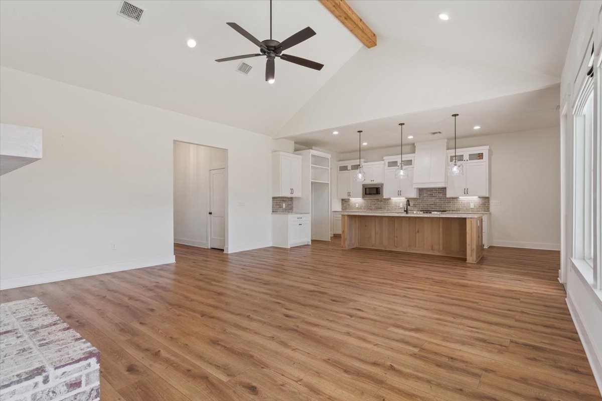 800 Forward Pass Drive