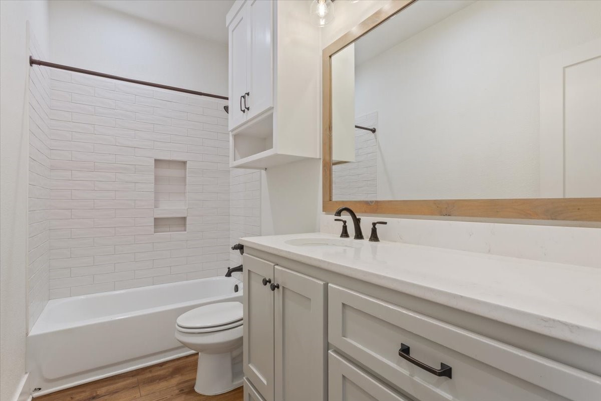 800 Forward Pass Drive