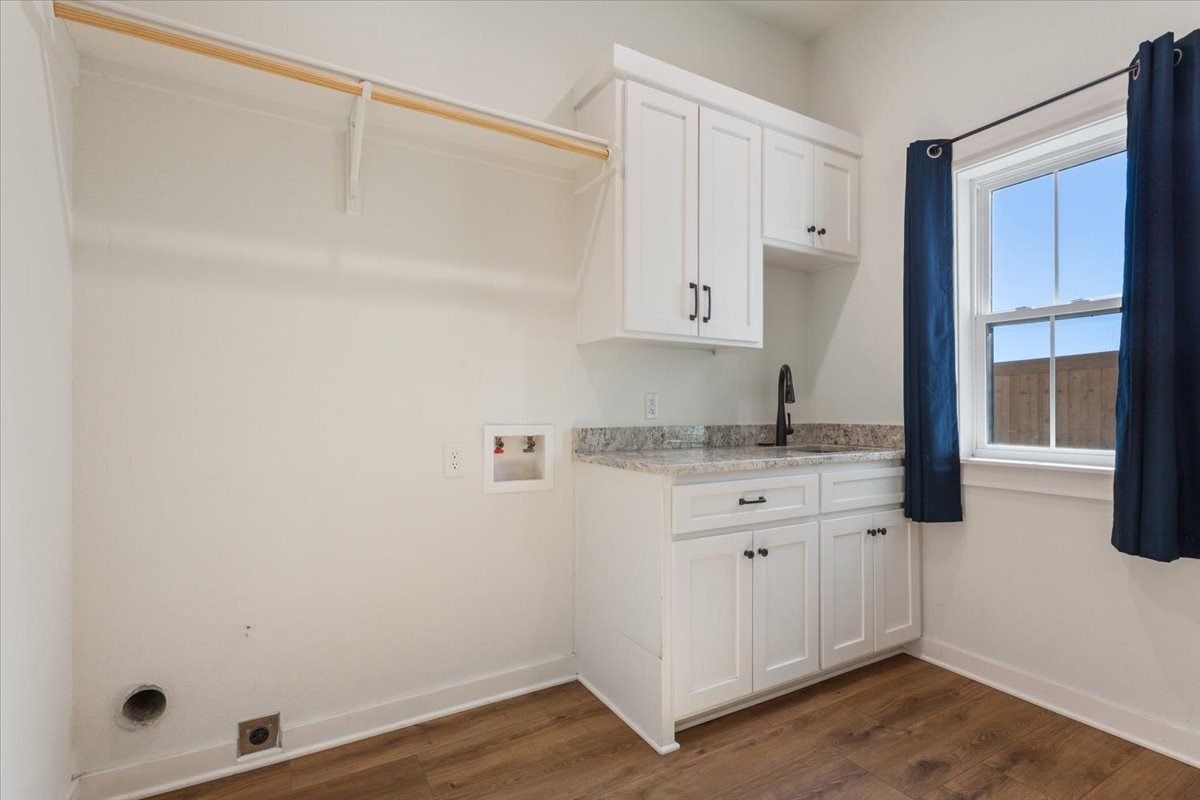 800 Forward Pass Drive