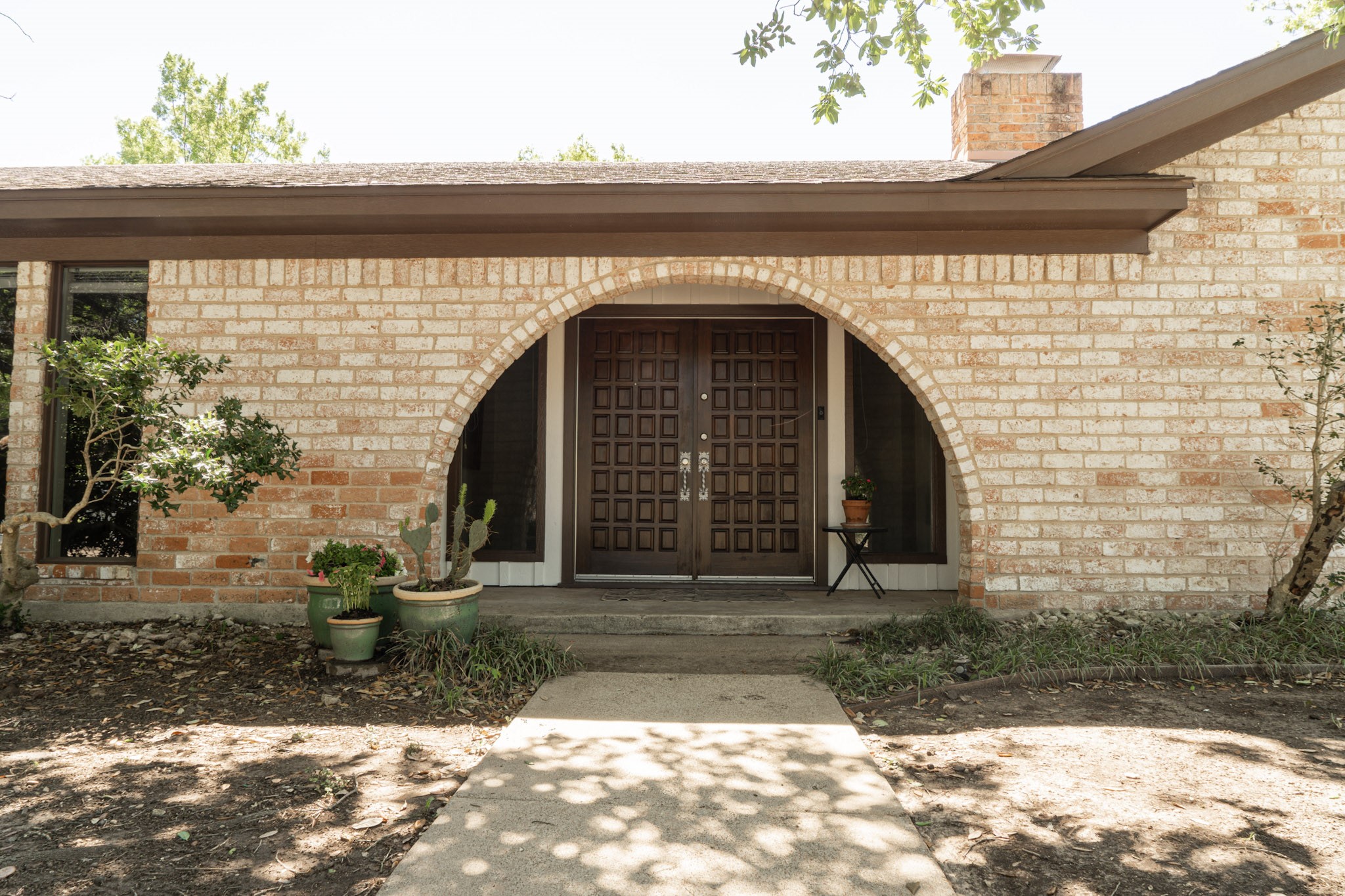 3300 Loma Vista Drive